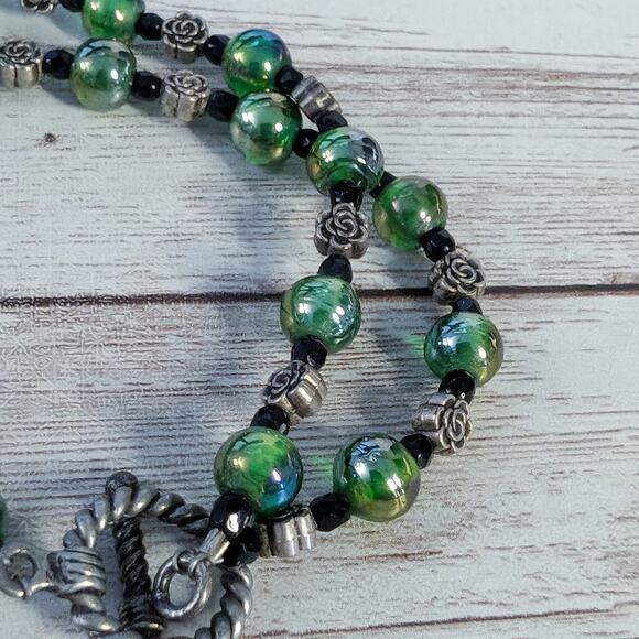 Vintage Bracelet Double Row Green Beads - Picture 2 of 7